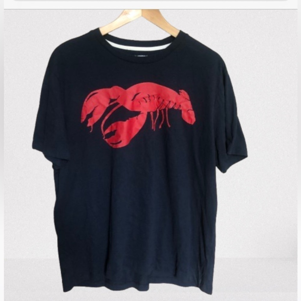 Navy Graphic Tee with Red Lobster Design Large